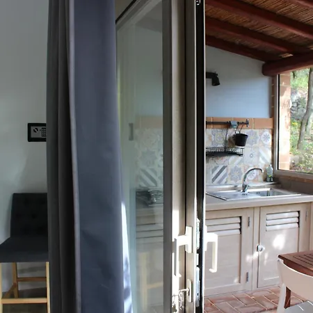 Casa Piredda Icore Iun R7749 *